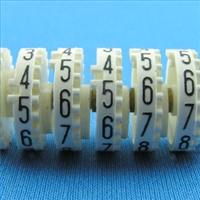 Mechanical register with noisy settings of its wheels