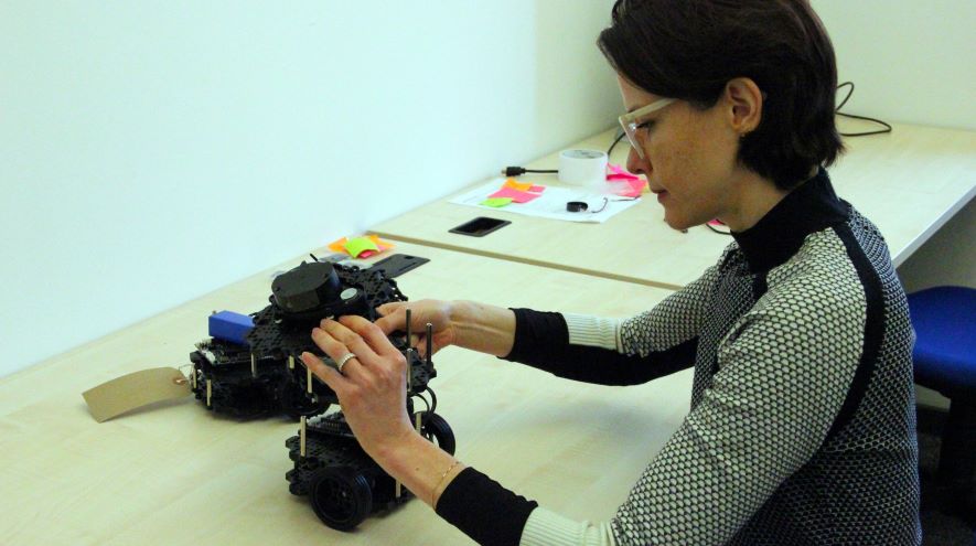 In Dr Amanda Prorok's lab, she and her team research practical methods to solve problems that require robots to coordinate with each other