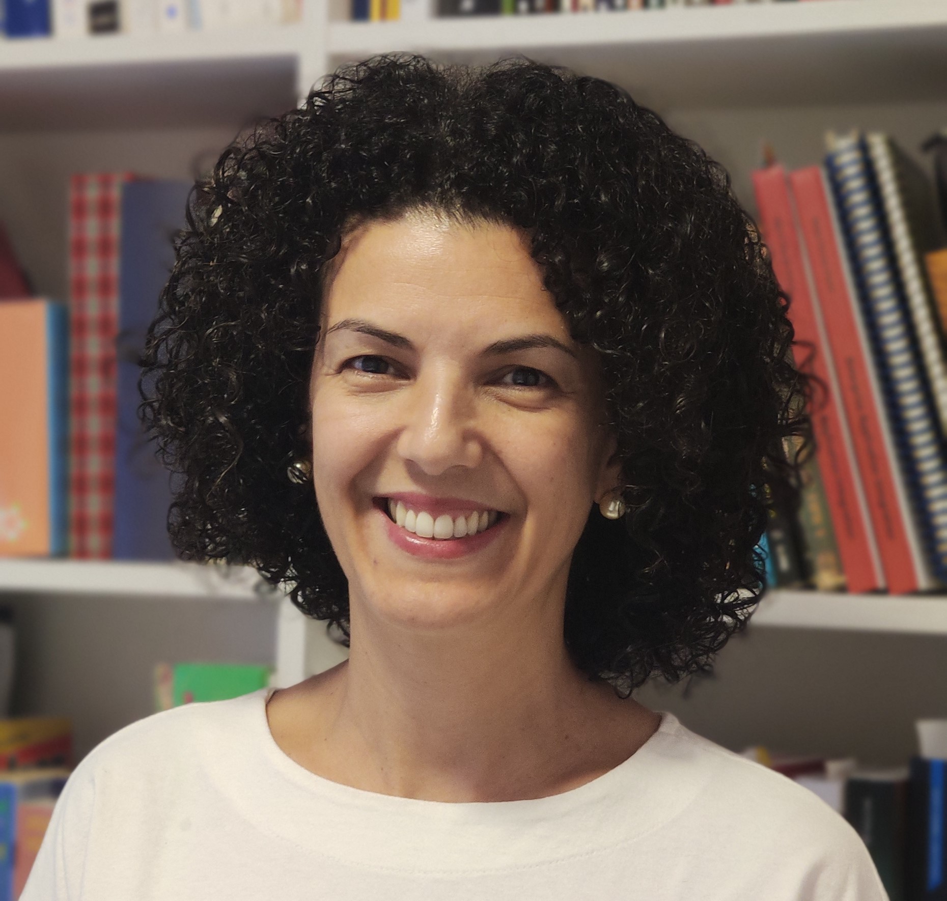 Fabricia Roos-Frantz